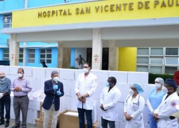 Leonel Fernández dice que las bases del PLD pueden contar con él si gana la Presidencia