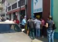 Comercio abre más del 85% en Santiago