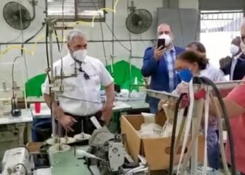 Gonzalo compra 200 mil mascarillas a la Asociación de Textileros de la RD
