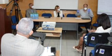Comisión Bicameral dar seguimiento a declaratoria de emergencia realiza visita al Laboratorio Nacional  “Doctor Defilló”