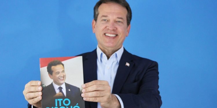 Víctor Bisonó lanza a través de redes su nuevo libro “Mis escritos”
