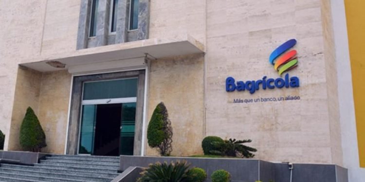 El Banco Agrícola recibe 3,000 millones de pesos para ampliar sus créditos
