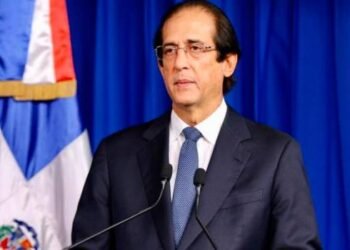 Las respuestas a Gustavo Montalvo que pide “quedarnos en casa”