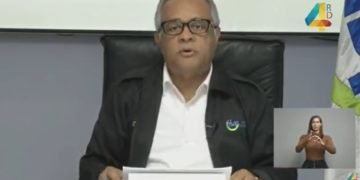 Salud Pública reporta otras 5 muertes por la COVID-19 y 389 casos nuevos
