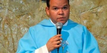 Muere sacerdote a causa del COVID-19