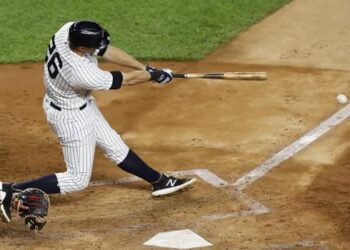García gana por segunda vez en paliza de Yanquis 20-6 a Azulejos