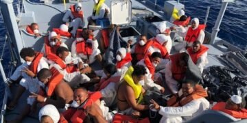 Armada detiene 104 personas, frustra 21 viajes ilegales e intercepta barcos