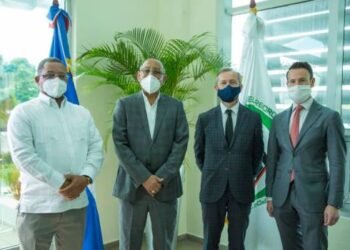 Agencia Francesa se interesa en seguir apoyando el Metro de Santo Domingo