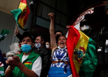 Partido de Evo Morales continúa en carrera electoral en Bolivia