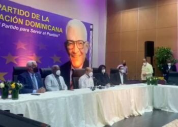 PLD rechaza propuesta de Luis Abinader para reducir fondos a partidos políticos