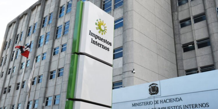 DGII aplicará plan contra el fraude fiscal en sector alcohol