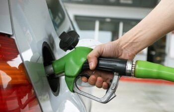 El Gobierno rebaja entre RD$1.00 y RD$2.00 mayoría de los combustibles