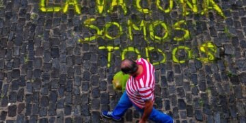 Gobierno pagará a sus empleados el doble sueldo desde el 1ro. diciembre