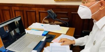 MESCYT informa está en vías de solución ligero retraso en desembolso a becados de España