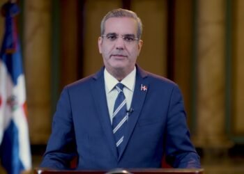 Presidente Luis Abinader extiende por otros 20 días el toque de queda en RD