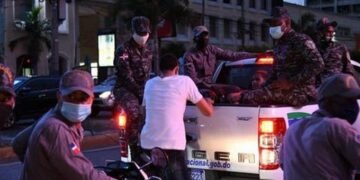 PN detiene 995 individuos por violentar toque de queda la madrugada de este viernes