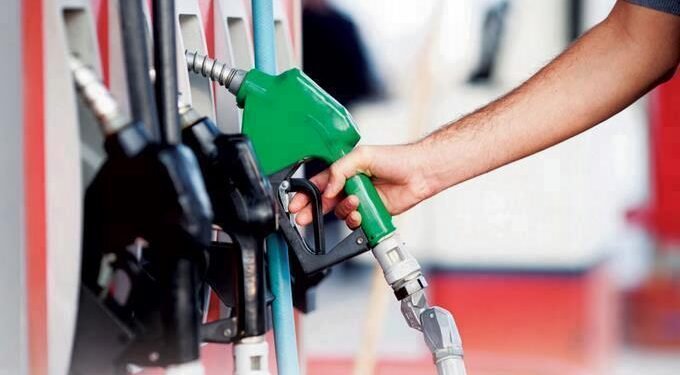 Combustibles suben por impacto de vacunación masiva contra COVID-19, dice MICM