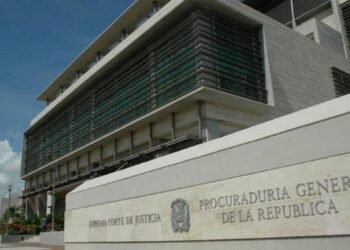 Incautan 22 apartamentos lujosos en Boca Chica a canadiense acusado de lavar dinero en RD