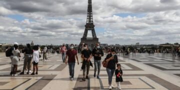 Detectan en Francia un primer caso de la nueva cepa de covid-19 que surgió en Reino Unido