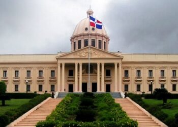 Gobierno oficializa extensión del FASE I hasta abril y hablará de FASE II en enero