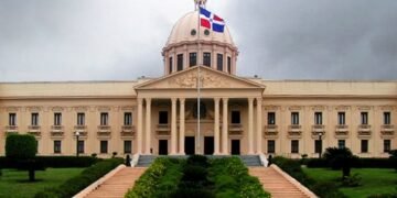 Gobierno oficializa extensión del FASE I hasta abril y hablará de FASE II en enero