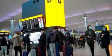 EEUU valora exigir a viajeros de Gran Bretaña prueba negativa de COVID-19