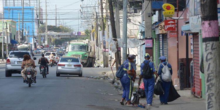 ADN incrementa personal para recogida de basura por festividades Año Nuevo