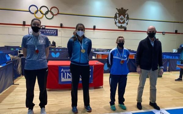 Eva Brito gana oro en Campeonato Estatal Tenis de Mesa en España