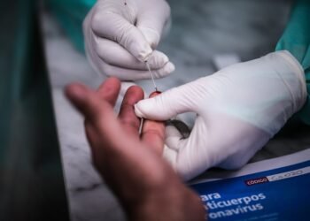 Un estudio encuentra anticuerpos en el 91 % de los infectados 6 meses después