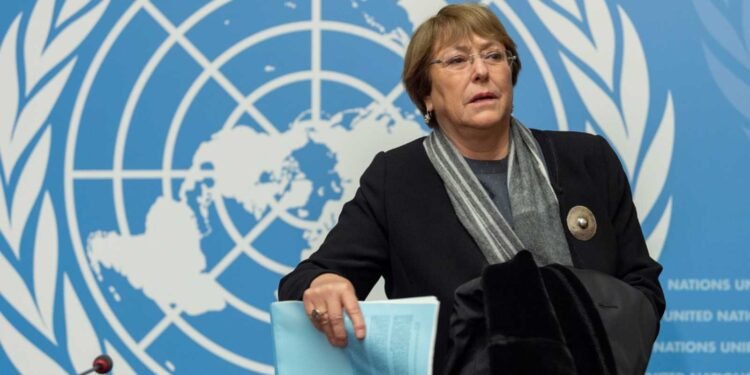 Bachelet pide que México dé marcha atrás en la expansión del rol de FFAA