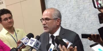 Sugieren a Danilo Medina buscarse abogado ante posible acusación