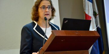 Representante de Unicef dice es tiempo de “empezar a pensar” en abrir las escuelas