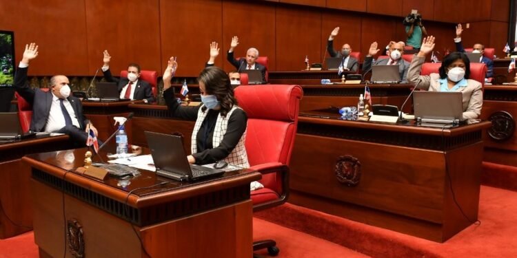 Senadores aprueban emisión y colocación bonos por RD$291 mil 528 millones