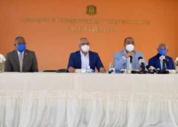 Obras Públicas entrega avances por monto aproximado a RD$900 millones para rehabilitar 121.27 kms de caminos en 4 provincias