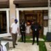 Salud Pública cierra exclusivo club de la capital donde se celebró boda