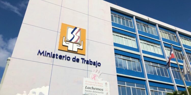 Ministerio de Trabajo recuerda a empleadores presentar antes del 15 de enero planilla del personal fijo