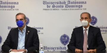 Abinader manifiesta su compromiso con mejorar calidad de educación superior del país