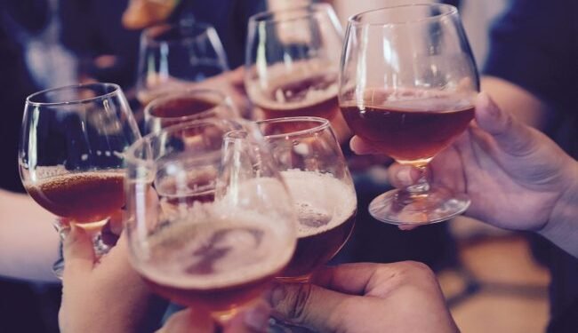 Recaudaciones por impuestos a las cervezas, al ron y otros alcoholes fueron mayores en noviembre de este año que el anterior