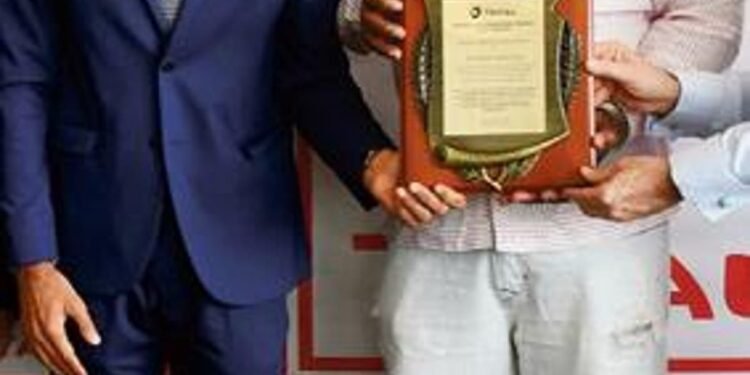 Dedican a Vladimir Guerrero los premios Los Dominicanos Primero