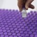 EE.UU. compra 100 millones de dosis más de la vacuna de Pfizer para 2021