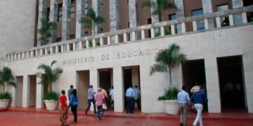 CNUS y Fedosep advierten presentarán denuncias sobre cancelaciones masivas en Minerd ante OIT
