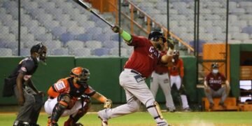Gigantes vencen a los Toros y dominan la serie regular