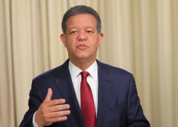 Políticos y seguidores de Leonel Fernández lo felicitan en su cumpleaños