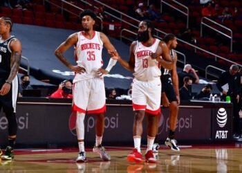 Los Rockets tendrán a 4 jugadores en cuarentena hasta el próximo miércoles