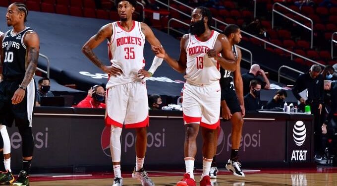 Los Rockets tendrán a 4 jugadores en cuarentena hasta el próximo miércoles