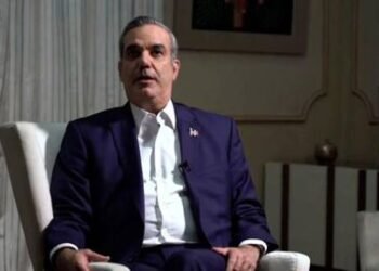 Abinader sobre Haití: «Ninguna sociedad civilizada puede permitirse tener ciudadanos indocumentados en su territorio»