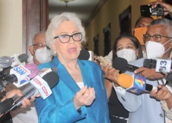 Investigan al menos tres denuncias de corrupción que involucran a miembros del actual Gobierno