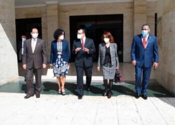 Miembros de la JCE viajan a EE. UU. a investigar el cierre de cuenta bancaria