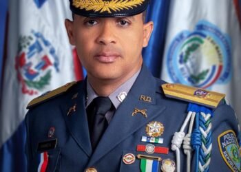 Director de la Policía advierte que harán cumplir restricciones de Navidad