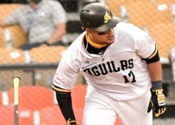 Águilas dejan en el terreno a Gigantes con hit de Isaías Tejeda